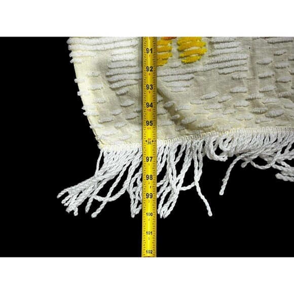 Vtg Chenille Yellow Daisy Flower Bedspread Fringe Edge 97” X 116” Full Sized - Picture 8 of 8